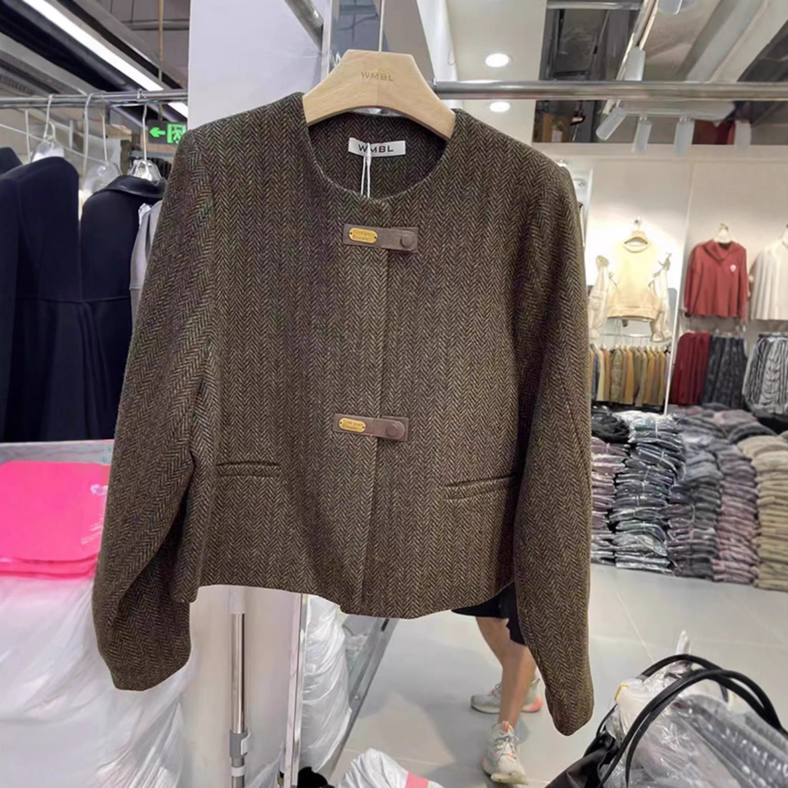 French-Style Niche Gray Coat for Women, New Retro Tweed Short Jacket for Autumn and Winter, Minimalist Straight Shoulder Cardigan