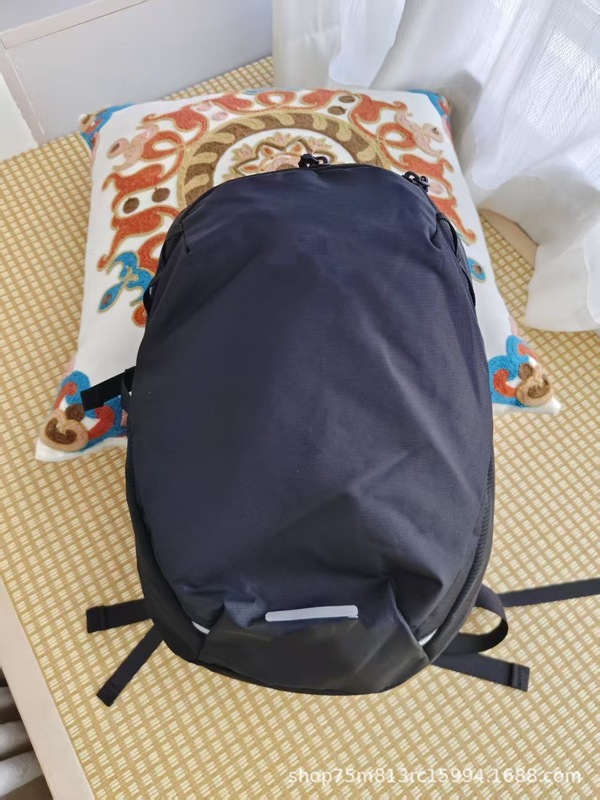 25 Xia Beijia 新しいアウトドア超軽量バックパック男性と女性のための防水登山バッグ旅行通勤スポーツレジャーバッグ|undefined