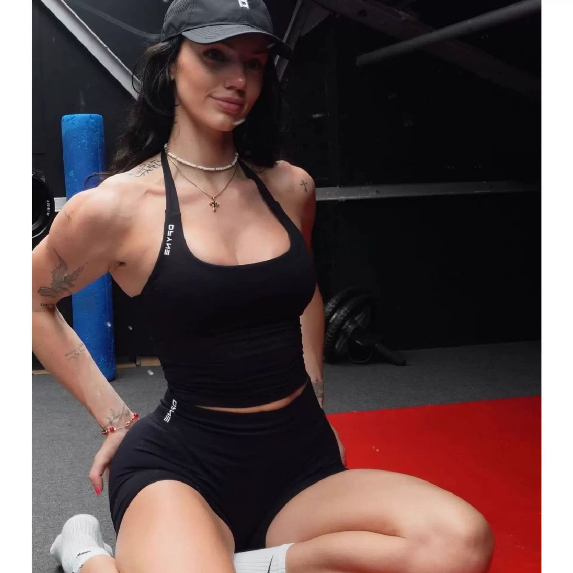 Dfyne unlabeled Df серия европейско-американский Pilates без спинки ремень грудной подкладка halter шея спортивный жилет 1775