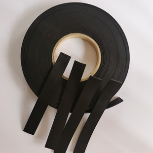 Oil-resistant Rubber Plate Rubber Strip Nitrile Rubber Plate Non-slip and Oil-proof Rubber Leather Can Be Divided into Die-cutting and Forming