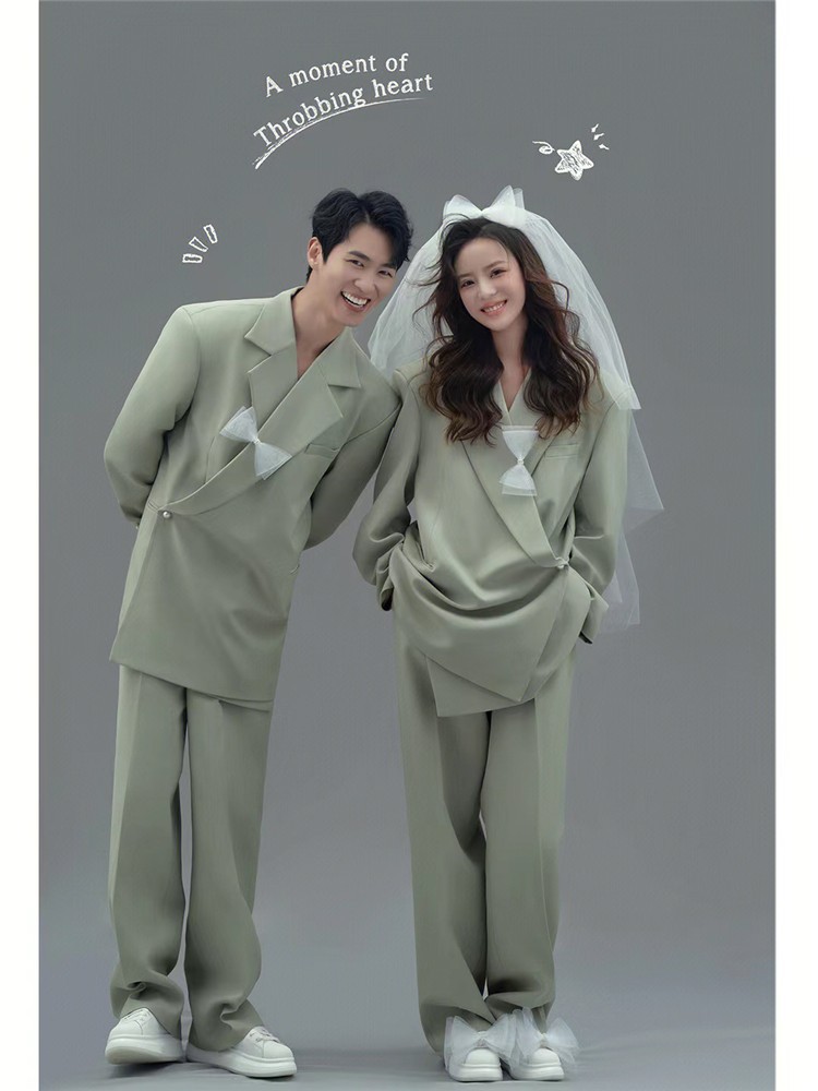 (2개) 새로운 스튜디오 커플 사진 초상화 의류 게으른 스타일 패션 이미지 사진 테마 웨딩 원피스 2022 그린 세트