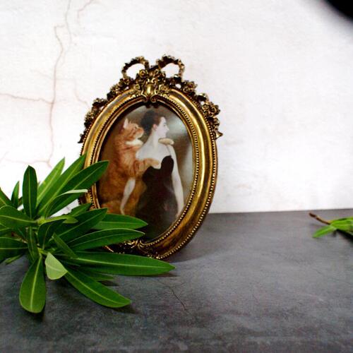 European new style resin retro photo frame carved gold wall hanging picture frame ins ornaments decorative oil painting table photo frame