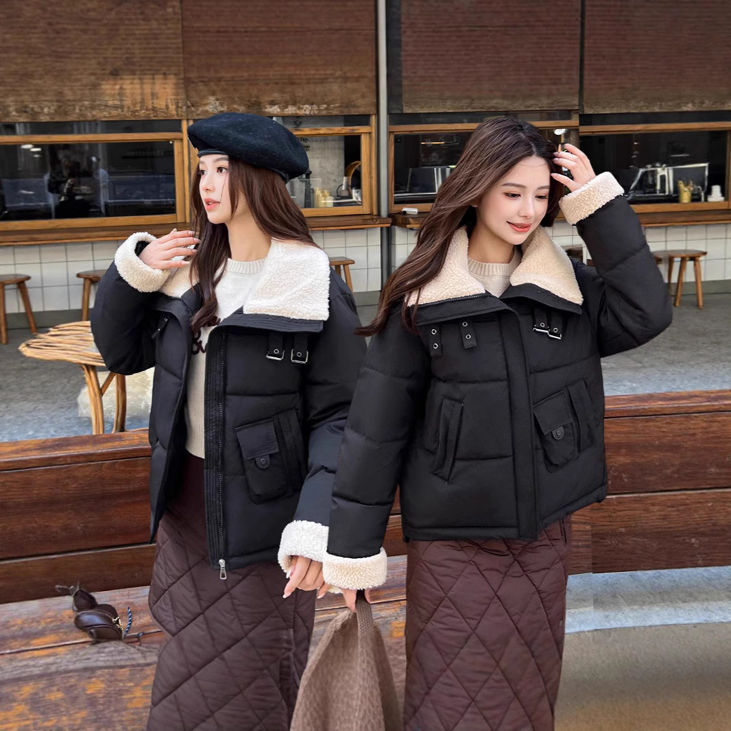 2025 invierno nueva chaqueta de algodón suelta versátil corta abrigo de algodón caliente de moda simple chaqueta de cordero con solapa