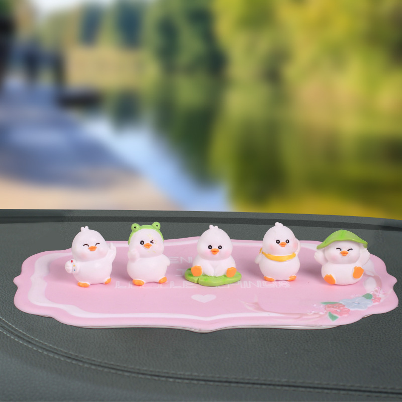 2024 nueva linda hoja de loto patito niña interior consola central decoración de pantalla de navegación adorno de adorno de coche de dibujos animados
