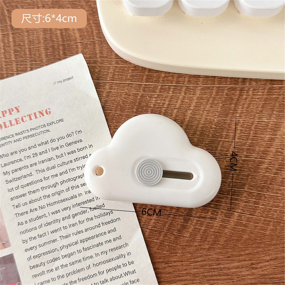 Japonés simple creativo nube arte cuchillo retráctil portátil mini hoja linda chica corazón partido expreso cuchillo