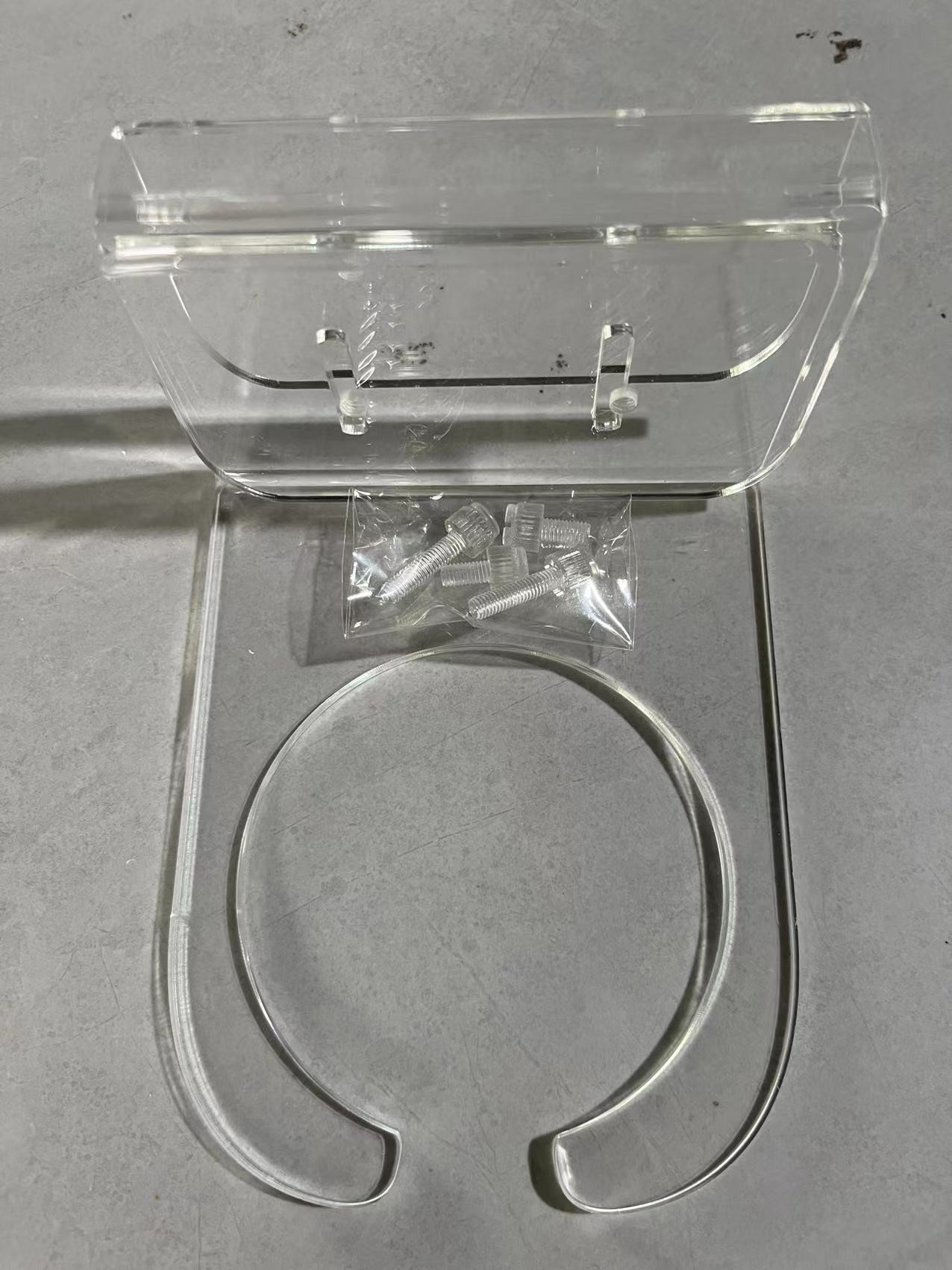 Aquarium, cigarette holder