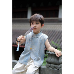 男の子の夏服の赤ちゃんの子供の夏の2025国風のスーツの新型の漢服のシャツの2セットの袖なしのベストの潮
