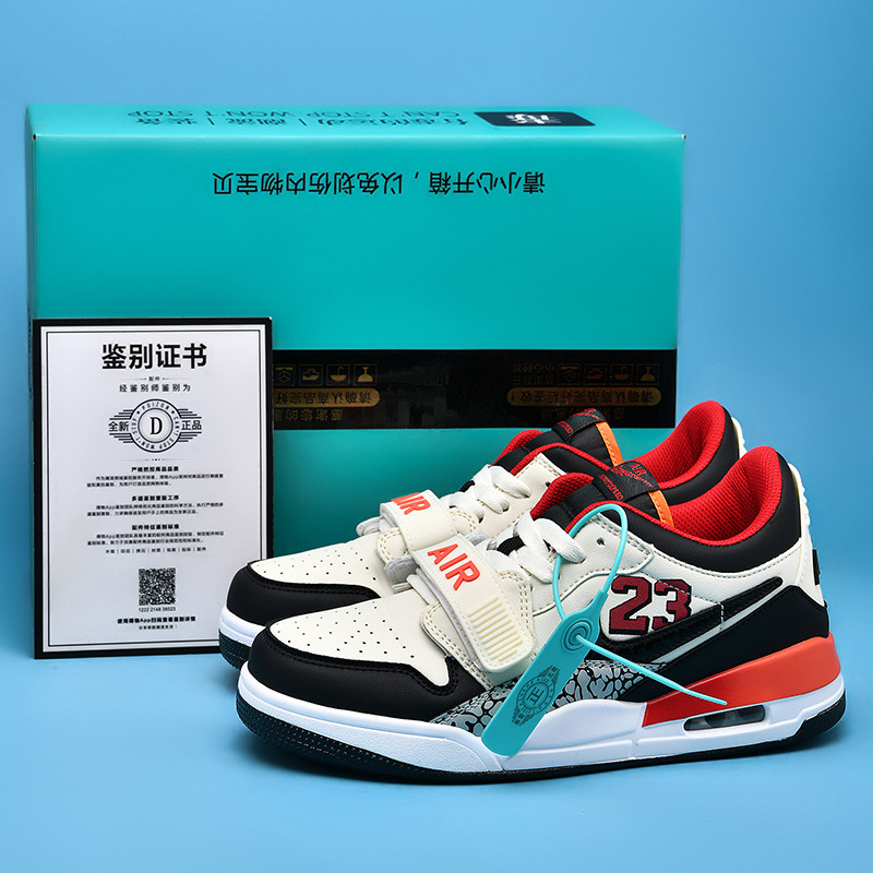 AJ312 로우탑 화이트 블랙 레드