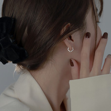 花朵耳扣耳环女2022年新款潮小众设计耳钉饰高级感养耳洞