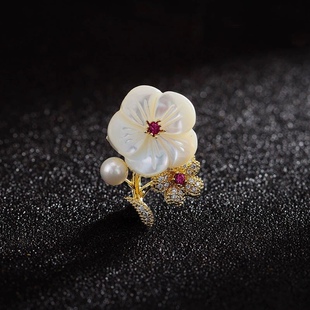 Customized Natural Shell Flower Anti-Exposure Brooch, New Trendy Elegant Accessories, Cardigan Buckle, High-End Corsage Brooch