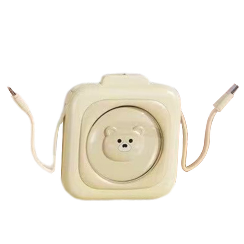 Mini muñeca portátil al aire libre con línea de gran capacidad de dibujos animados lindos carga rápida se puede utilizar en el avión móvil universal