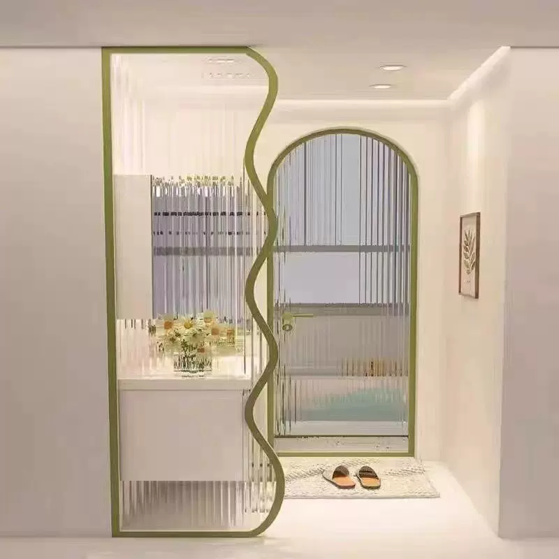 现代简约异形长虹玻璃隔断玄关入户客厅不锈钢卫生间半墙遮挡屏风