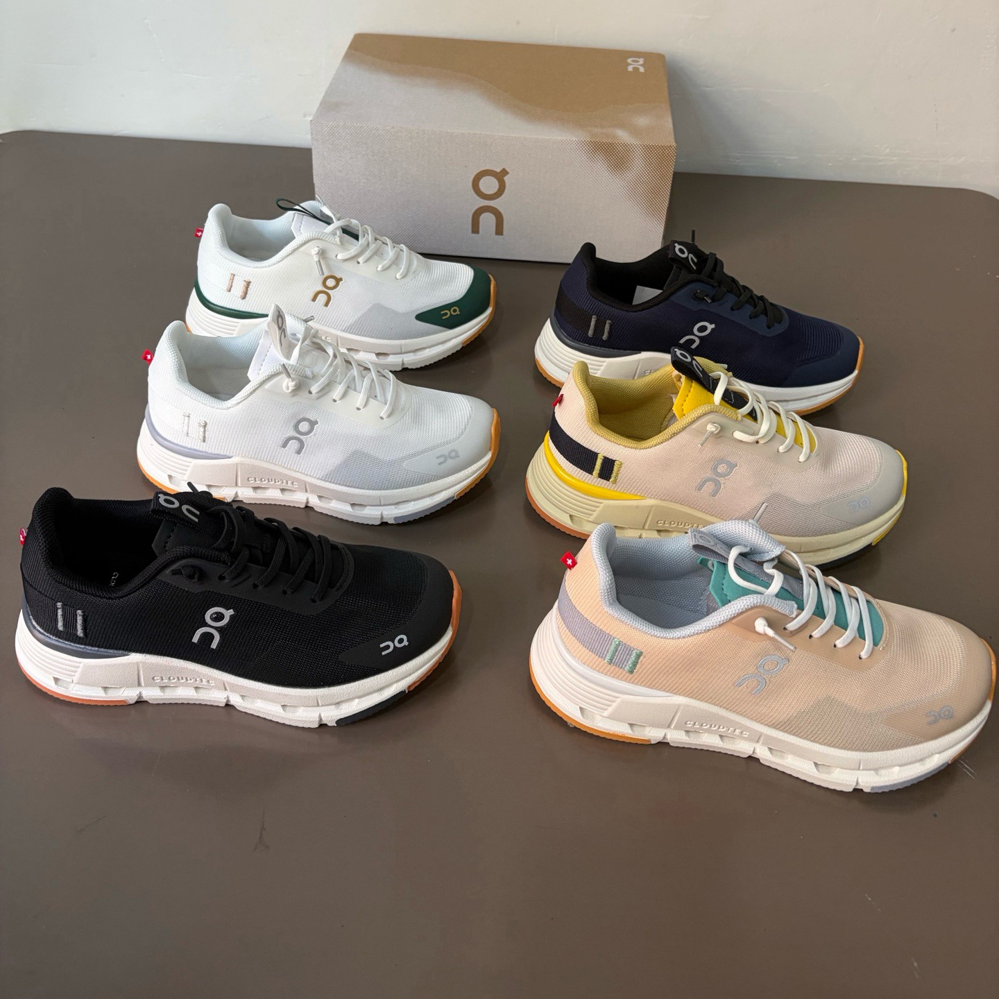 Top Version of on Kidsren's Shoes Mesh Breathable Sports Shoes for Boys and Girls Lightweight and Comfortable Training Soft-Soled Running Shoes