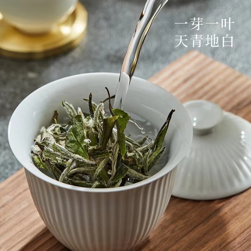 Fuding White Tea Spring Tea White Peony Old White Tea Aged Flower Hair Aroma Tea Cake Loose Tea 500g Factory Wholesale