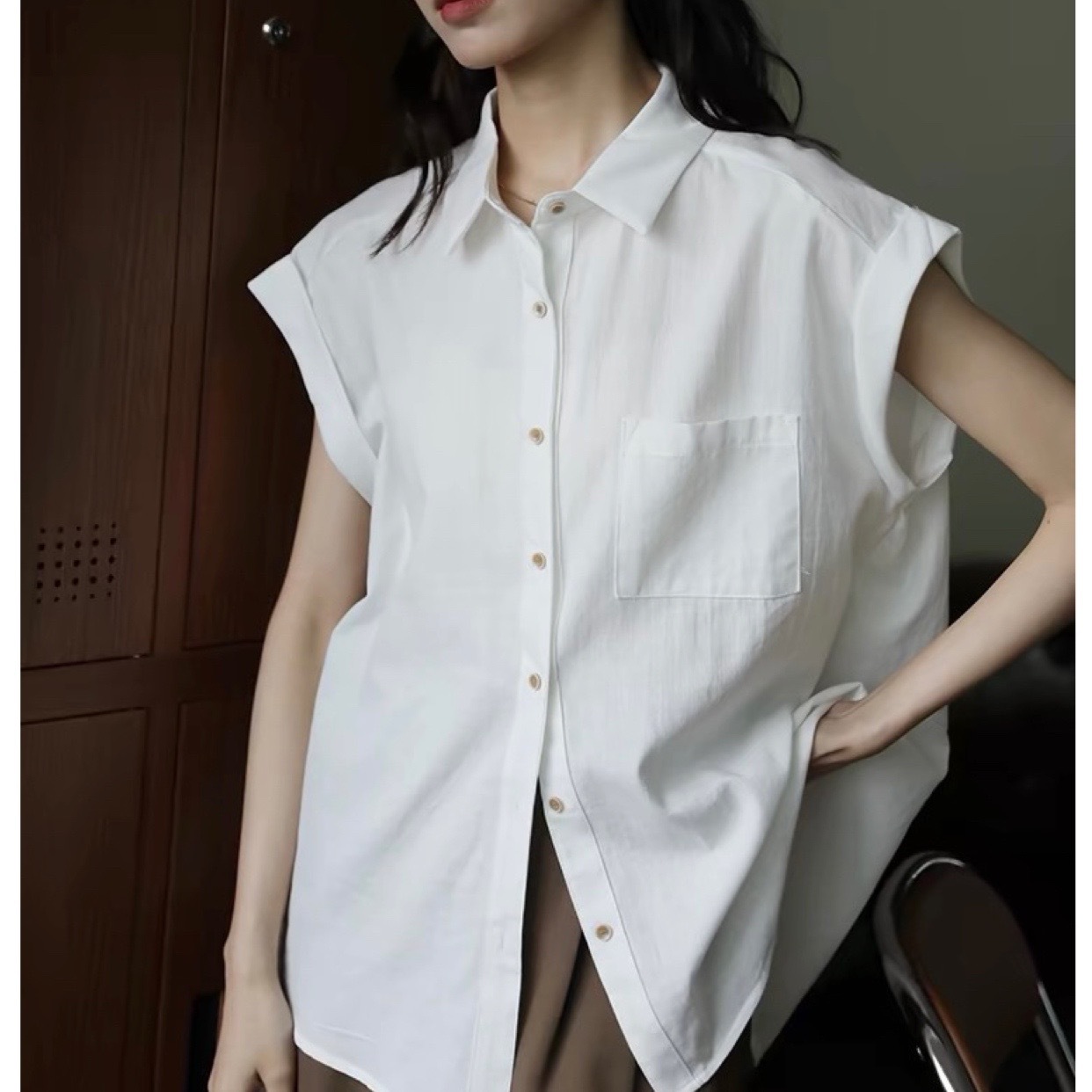 Beige design summer retro solid color shirt sleevless