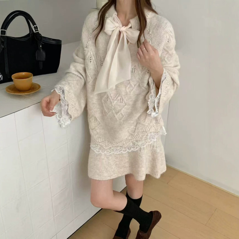 Korean-Style Exquisite Lace Knit Two-Piece Set for Women, Autumn and Winter Outfit with Bowknot, Heavy-Duty Sweater Paired with a Skirt Set