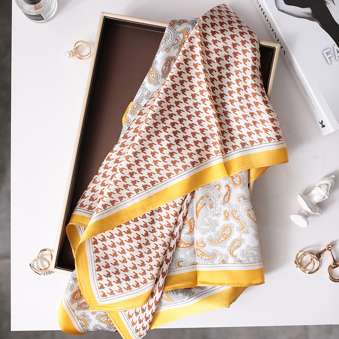 Spring New 70CM Square Versatile Decorative Professional Thin Korean Small Scarf for Women_voghion.com