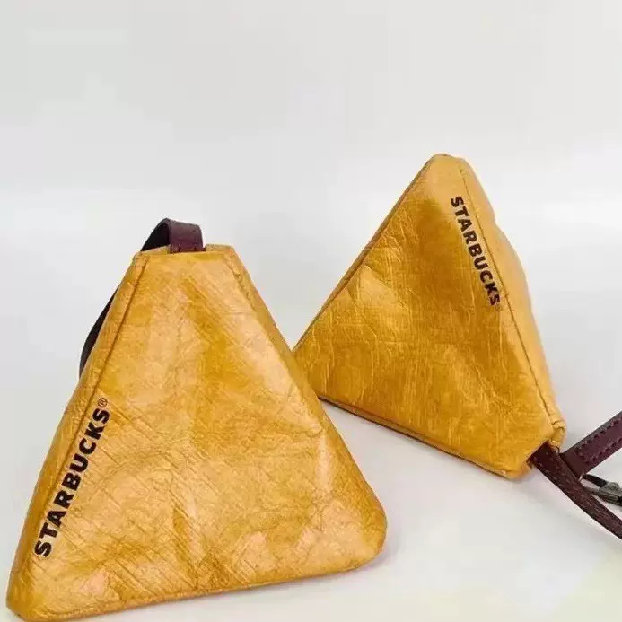 工厂定制品牌周边揉纹杜邦纸加PU皮三角零钱包公司礼品环保棕子包