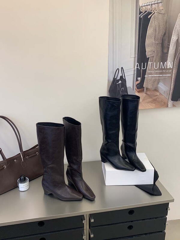 Wedge-heeled square-toe leather high-tube slip-on boots 2026 autumn/winter vintage style commuter over-the-knee riding boots to pair with skirts Wedge-heeled square-toe leather high-tube slip-on boots 2026 autumn/winter vintage style commuter over-the-knee riding boots to pair with skirts