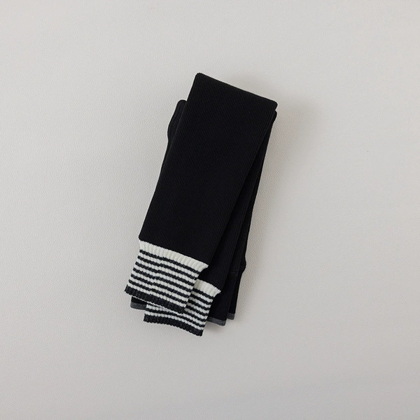 Y158 black (nine points)