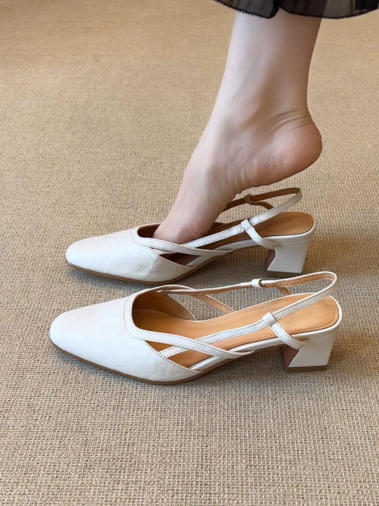 Версия из овчины ~ французские римские сандалии Baotou на среднем каблуке для женщин, новинка 2025 года, летние неутомительные туфли на высоком каблуке на толстом каблуке с пустым каблуком