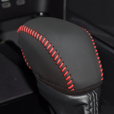 Toyota RAV4 gear shift knob cover, Wildlander, Venza, Highlander, CAMRY gear shift cover (Sürətlər qutusu və əl tormozu başlıqları) - plain-black-leather-with-red-stitching-genuine-leather