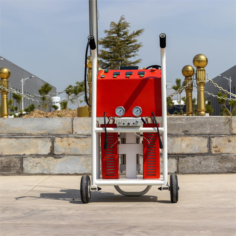 Factory Direct supply CNMC-E4 polyurea polyurethane spraying machine waterproof engineering thermal insulation coating raw material spraying machine