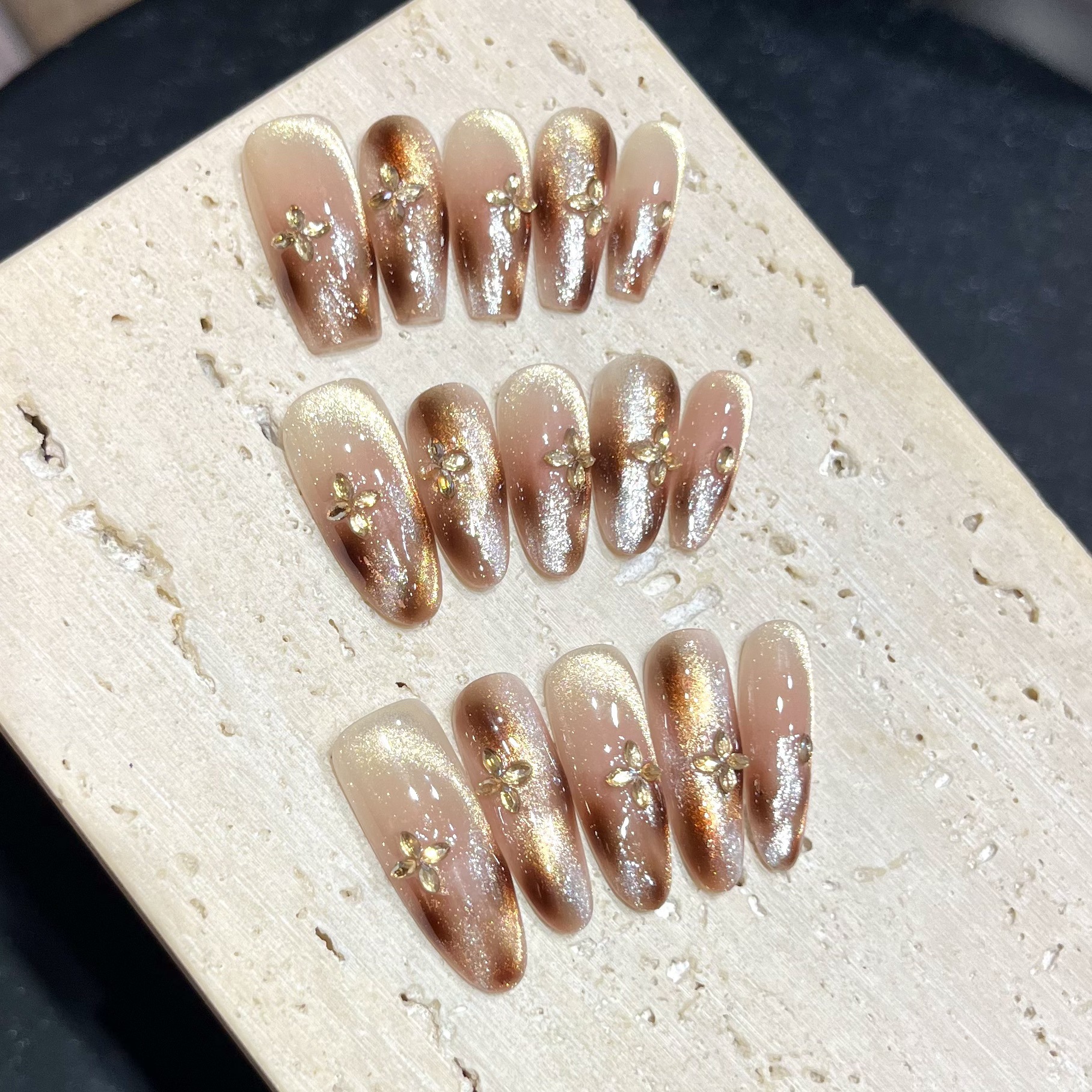 【琥珀蜜糖】纯手工光疗穿戴甲香槟焦糖琥珀秋冬显白轻奢穿戴甲