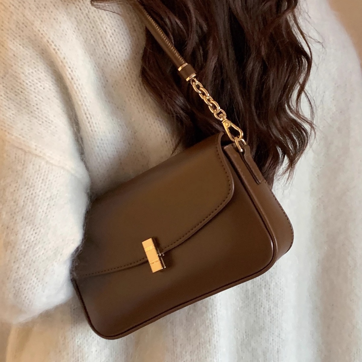 Nanfeng Chio2nd golden autumn image underarm bag female 2023 New High sense commuter bag shoulder messenger bag