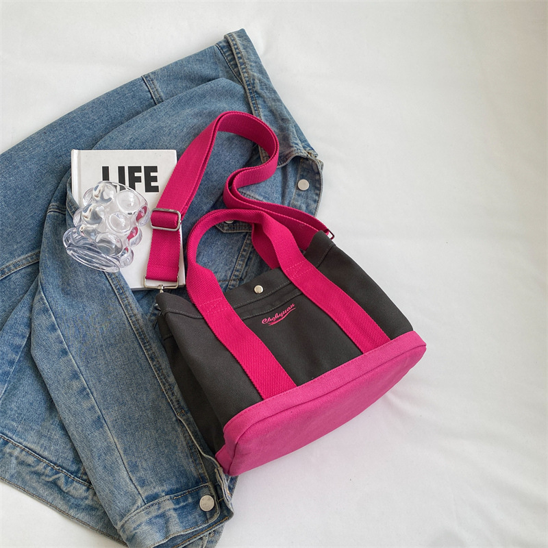 Bolso de hombro para mujer de nicho nuevo para otoño 2023, estilo coreano de internet, bolso de lona casual de mano, bandolera versátil para estudiantes