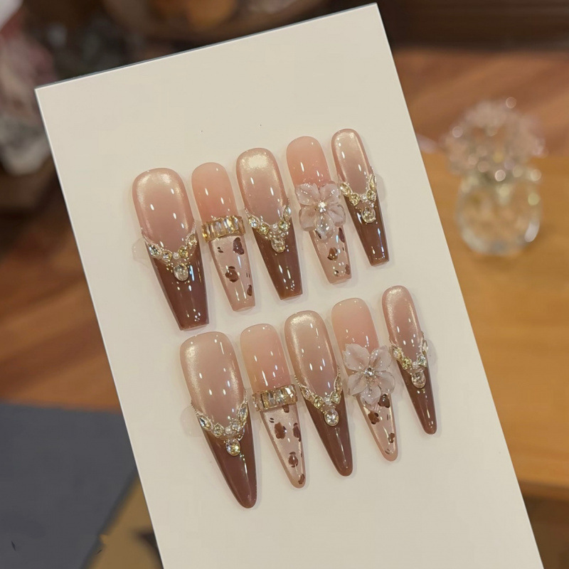 [Caramel Milk Brown] New, handmade, long-lasting nail wraps with a dopamine-inspired, dazzling effect that brightens the complexion and creates a sophisticated look