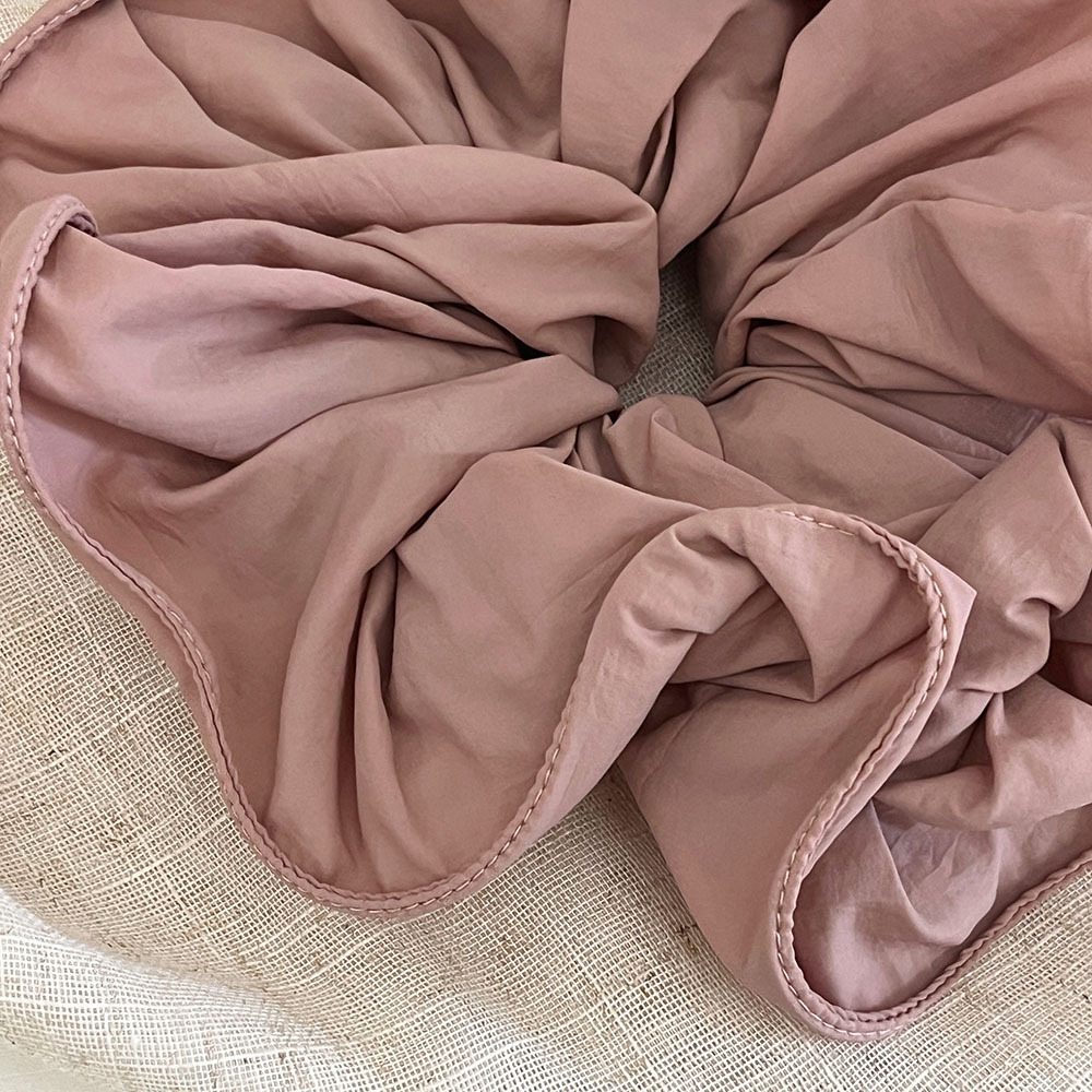 Gentle and Lazy Style, Lotus Root Pink Hair Tie, High Crown for a Smaller Face, Atmospheric Bun, Large Hair Rope Hair Accessory