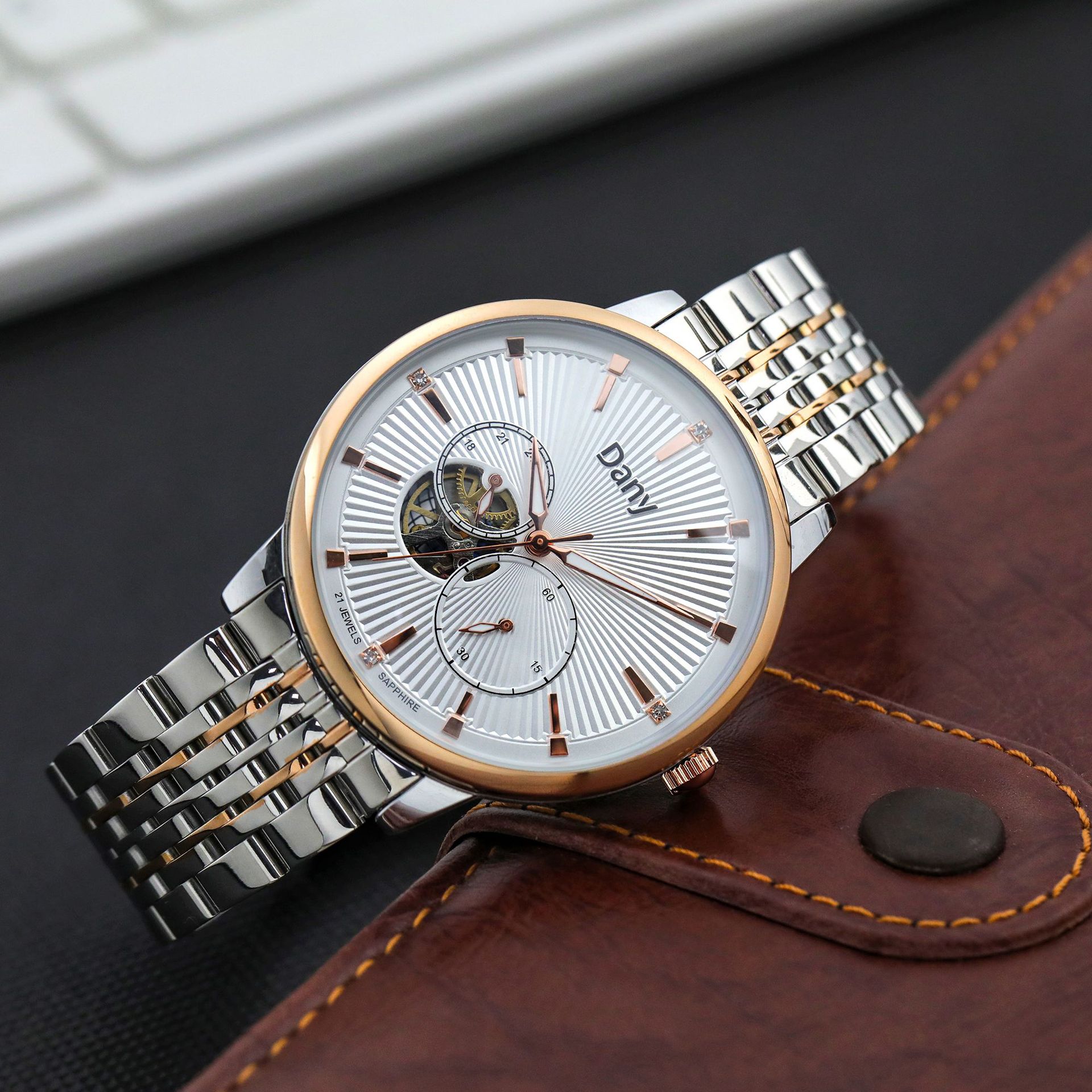 Men's Automatic Mechanical Watch With Double-sided Hollow Dial_voghion.com
