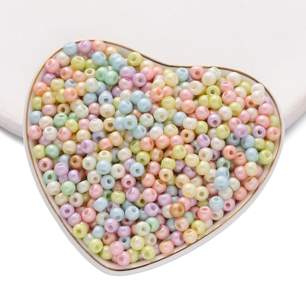 Pearlescent macaron color
