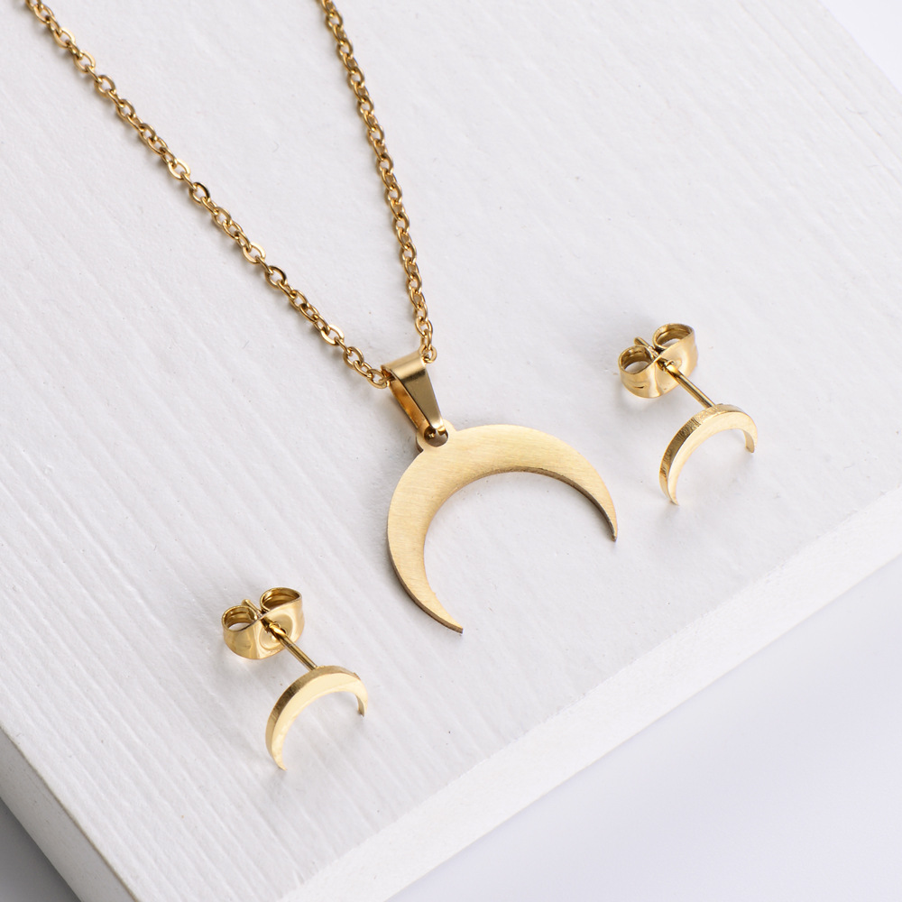 AML Titanium Ornament Simple Set Moon Earrings Fashion Pendant Plated Clavicle Chain 2021plated New