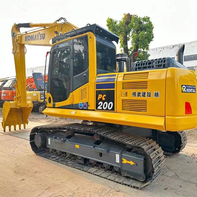 Exportación de Libia de segunda mano Komatsu PC200 - 8 PC450 - 8 excavadora en stock suficiente garantía de calidad