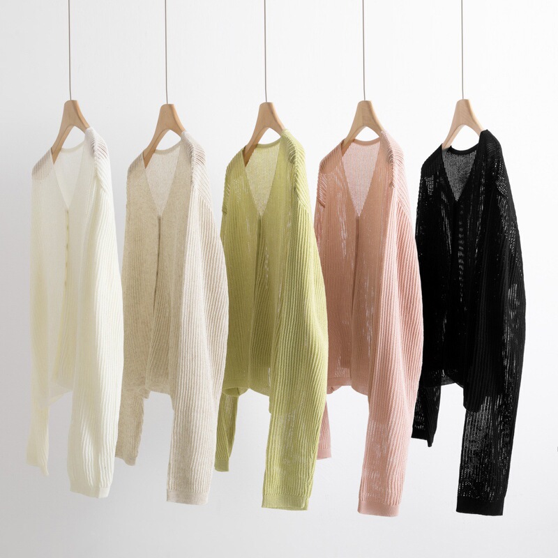 Linen Lyocell Hollow Knit Sweater Summer New Thin Coat V-Neck Long Sleeve Beach Sunscreen Shirt with Shell Buckle Linen Lyocell Hollow Knit Sweater Summer New Thin Coat V-Neck Long Sleeve Beach Sunscreen Shirt with Shell Buckle