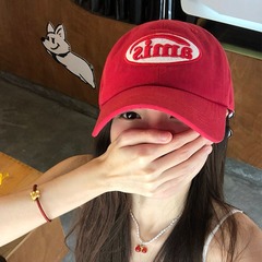 韓国のinsの赤い野球帽の女性の夏の百合の大きい頭の周りは顔の小さい柔らかい帽子の湿っている日よけのアヒルの舌の帽子を現します。