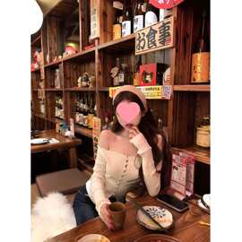 跨境一字肩白色长袖针织衫女秋季镂空修身设计感毛衣纯欲短打底衣