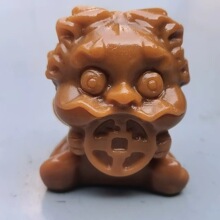 新疆金丝平玉吞金曾摆件手把件醒狮批发 金丝玉卡通手把件摆件玉