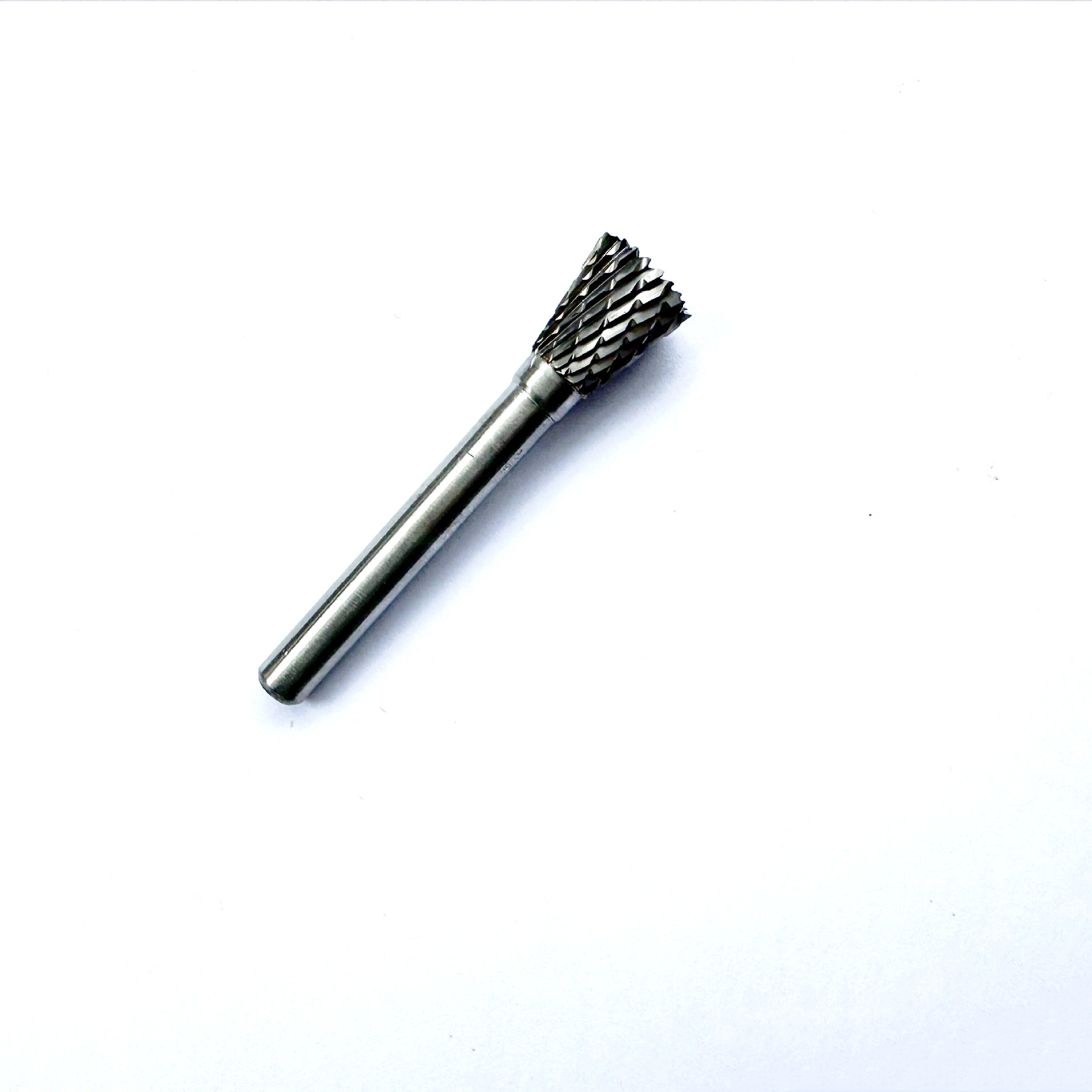 Acero de tungsteno duro molienda cabeza N1213 diámetro 12mm aleación archivo rotatorio 6mm vástago invertido cono tungsteno acero fresa