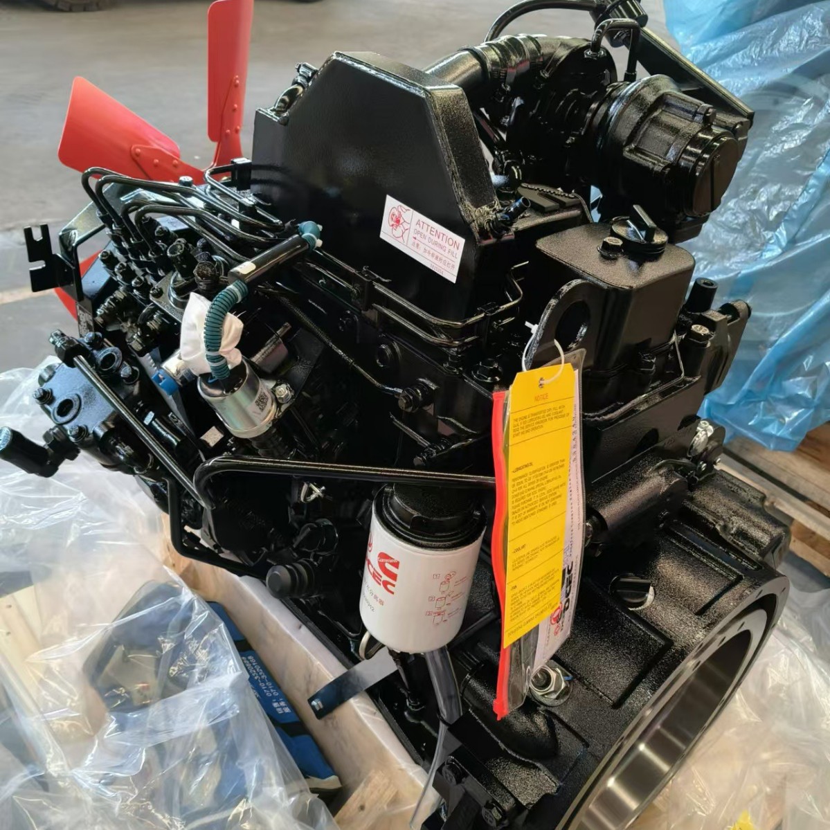 柳工压路机用柴油发动机康明斯4BTA3.9-C125国二机械大泵