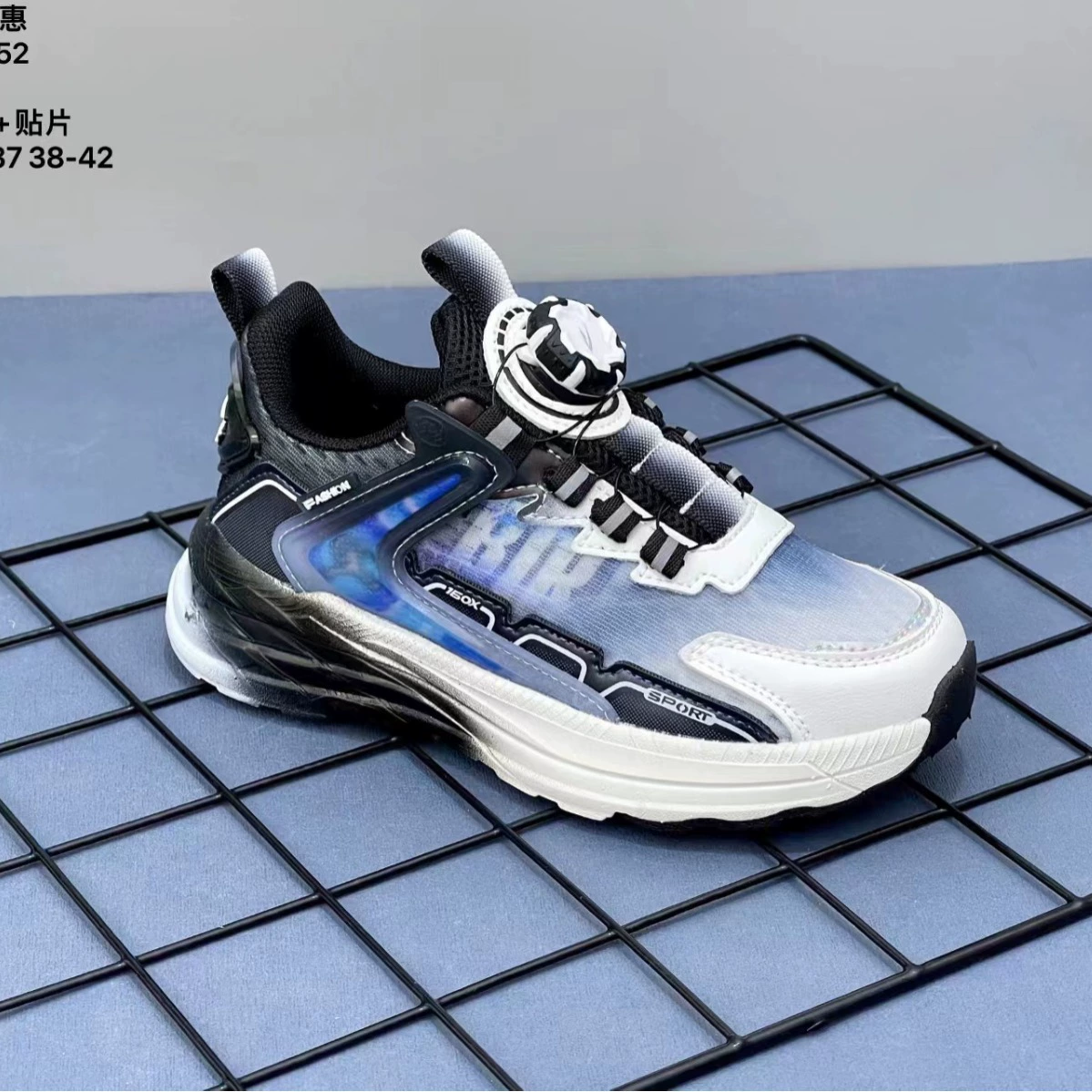 德尔惠 Sports shoes for boys, soft footwear for leisure, soft sole, for teenagers
