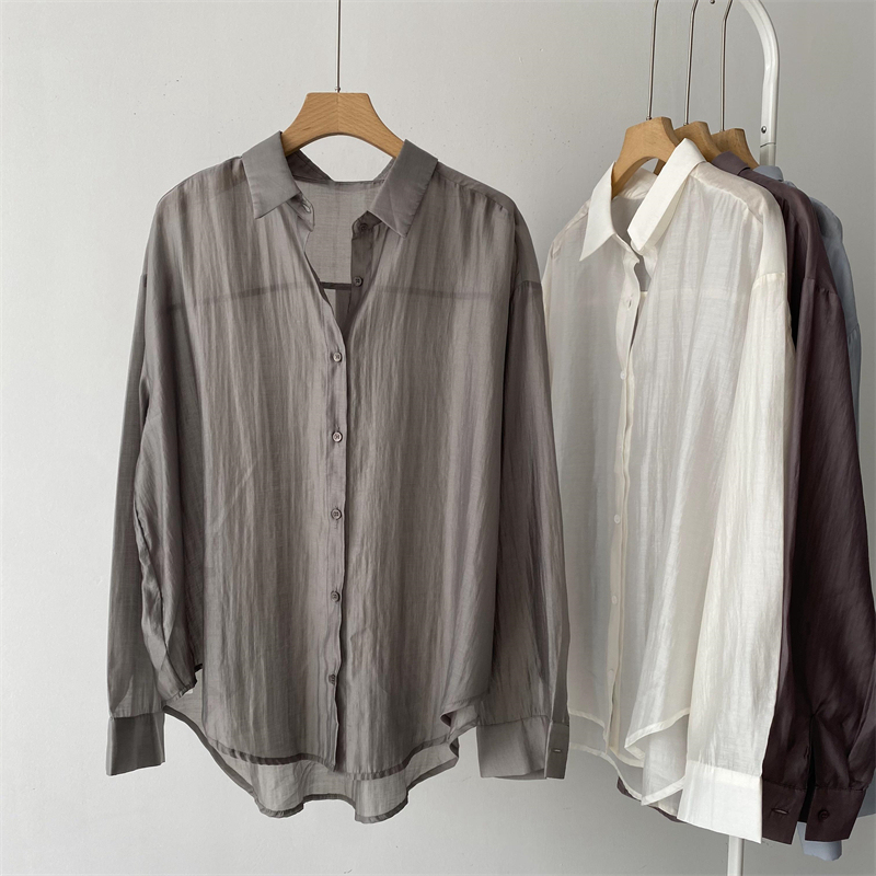 High-End Glossy Thin Tencel Shirt for Women, Lightweight and Slightly See-Through, Lapel Long-Sleeved Loose Sun Protection Shirt, Air-Conditioning Shirt for Summer