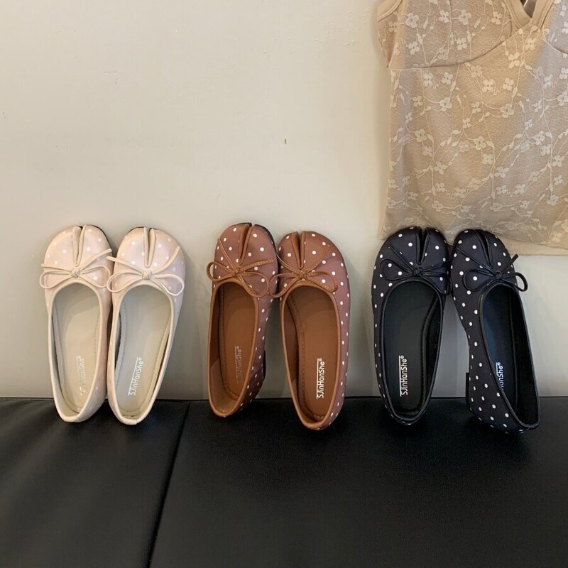 Gentle Bowknot Split-Toe Clog Shoes 2026 Autumn Satin Height-Increasing Polka Dot Ballet Evening Shoes Gentle Bowknot Split-Toe Clog Shoes 2026 Autumn Satin Height-Increasing Polka Dot Ballet Evening Shoes