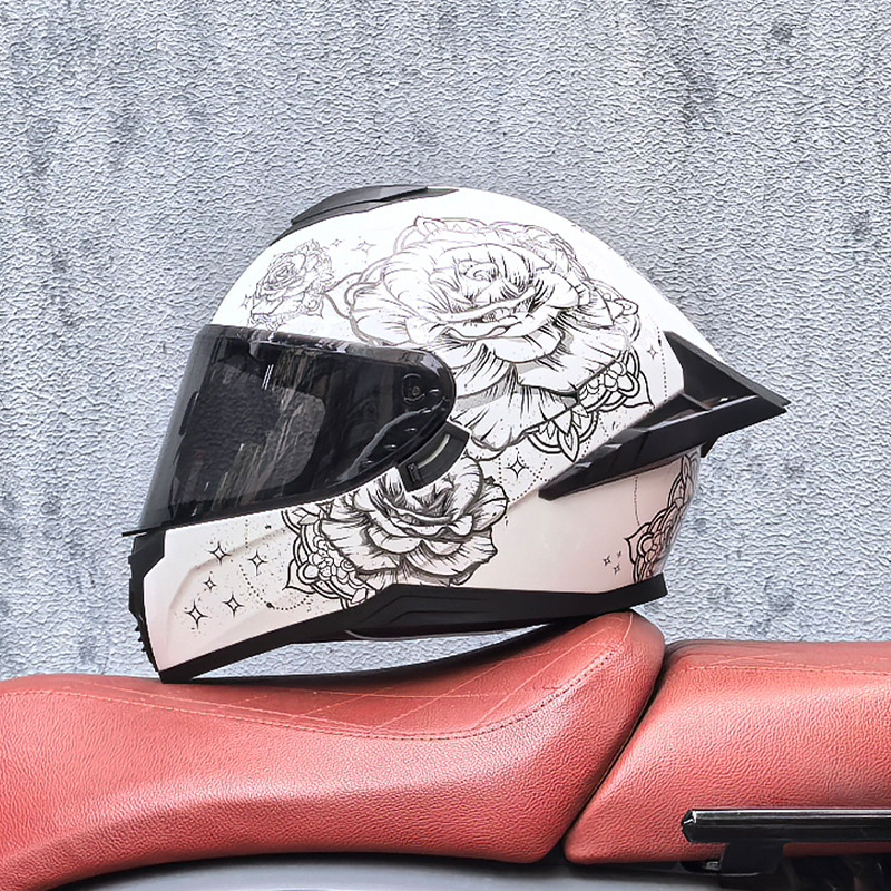 Casco integral transfronterizo DOT de la versión mejorada de LVS con doble lente para hombres, casco de seguridad universal para todas las estaciones para motociclistas femeninas, casco de motocicleta con doble lente.