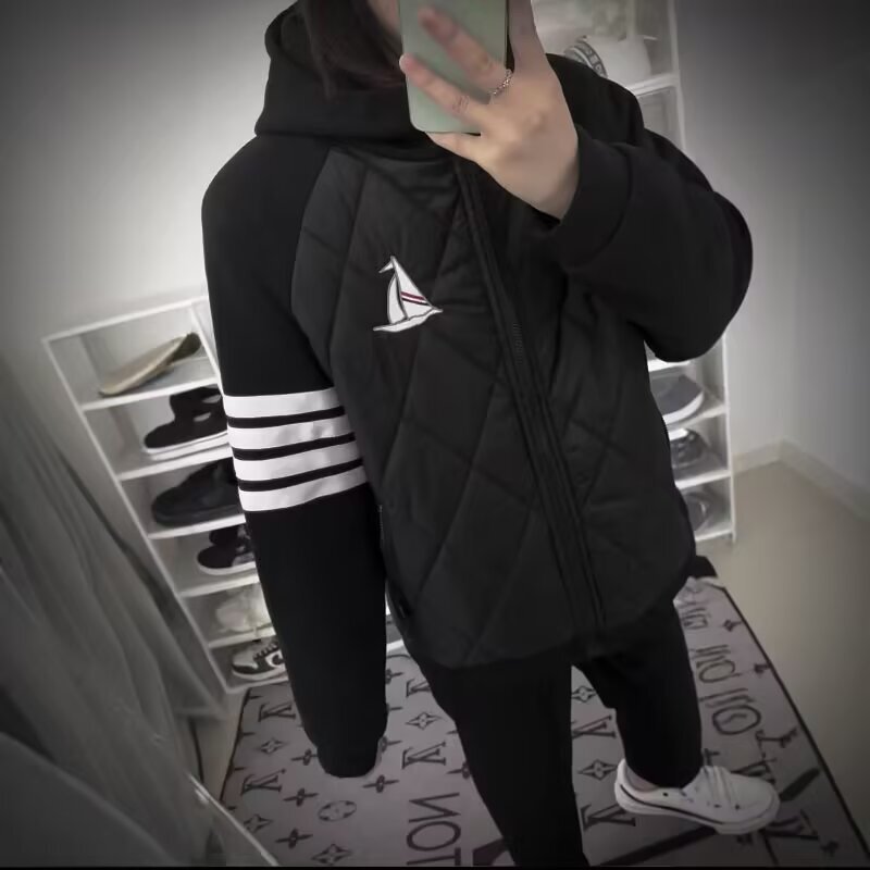 Embroidered Sailboat Quilted Thickened Warm Casual Jacket for Men and Women, Black Four-Stripe Couple Versatile Trendy Coat