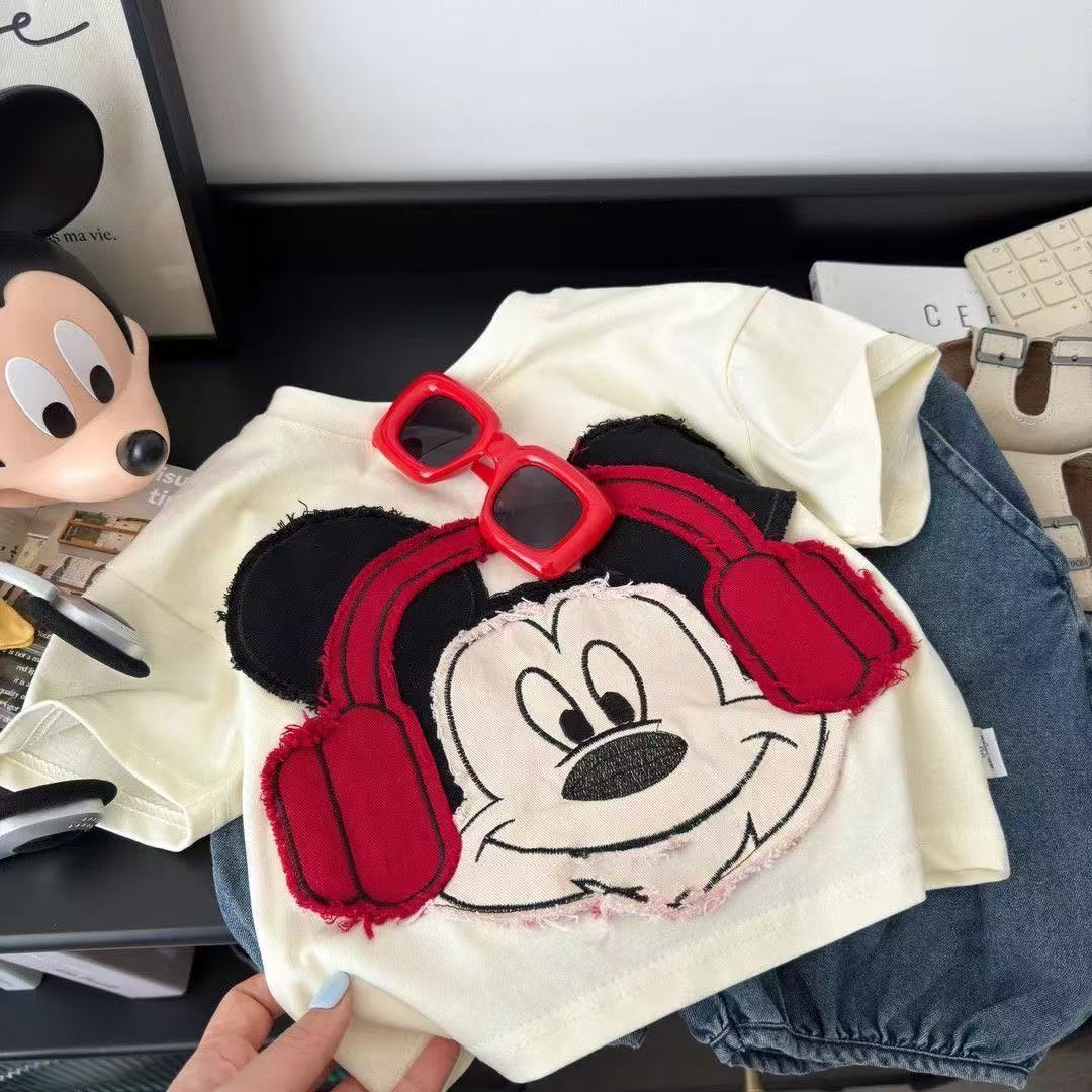 베이지 헤드폰 뮤직 마우스