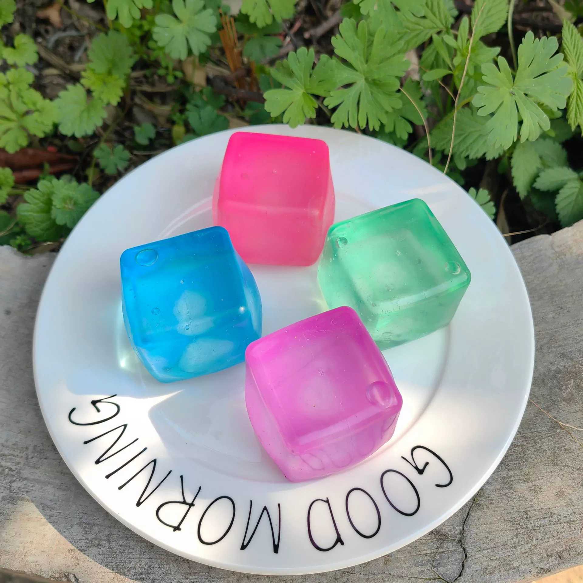 Мальтоза кубики льда щепотка