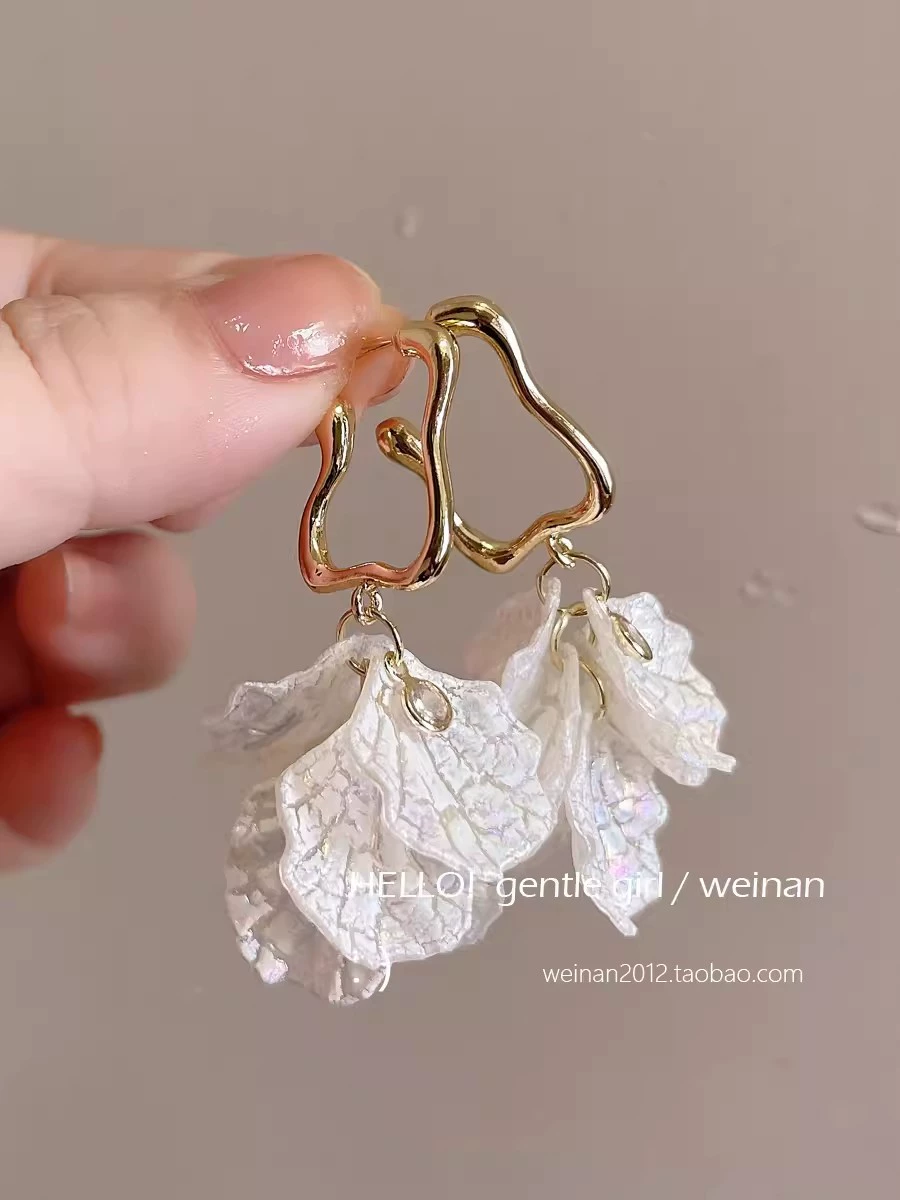 Серьги Retro golden, свадебный лёгкий люкс, высокое качество